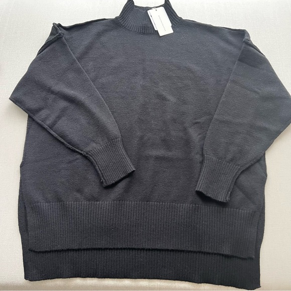 2-Piece Relaxed Fit Cozy Black Turtleneck Sweater and Wide Leg Pants Set - Picture 5 of 7